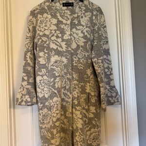 Nanette Lepore Gray and Cream Floral Cape